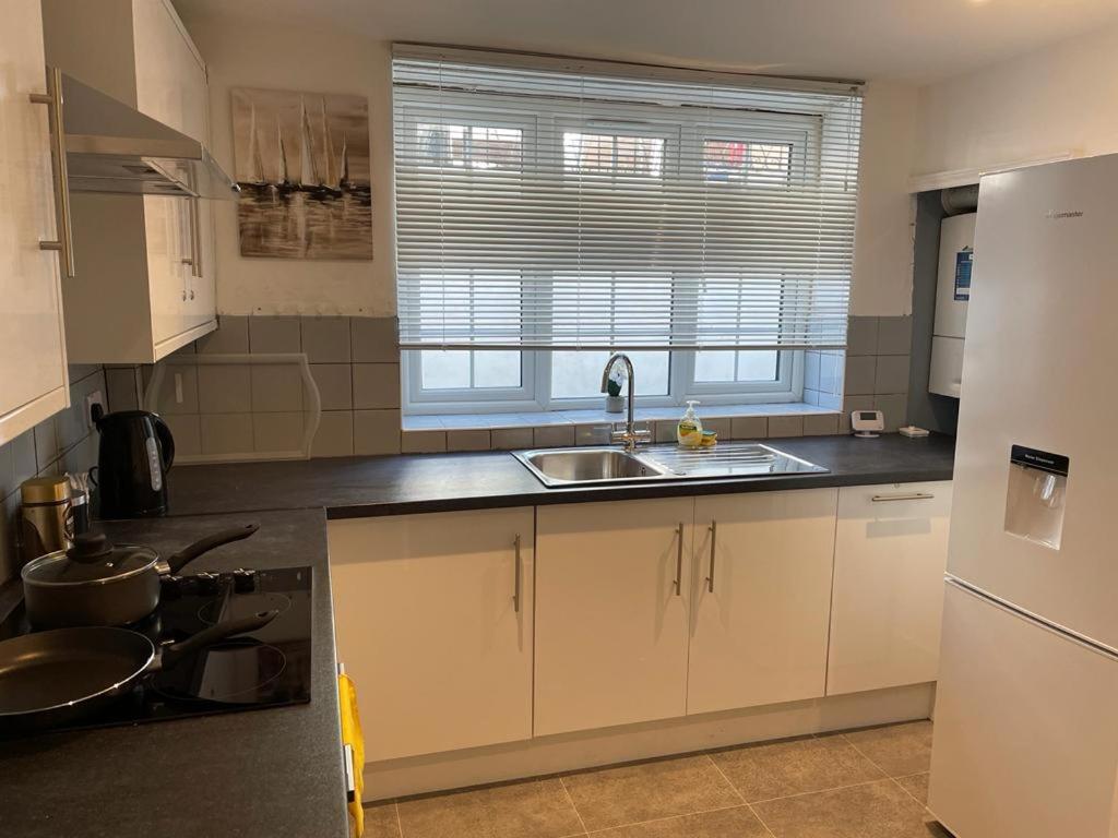 Comfy Private Bedrooms In Euston, Central لندن المظهر الخارجي الصورة