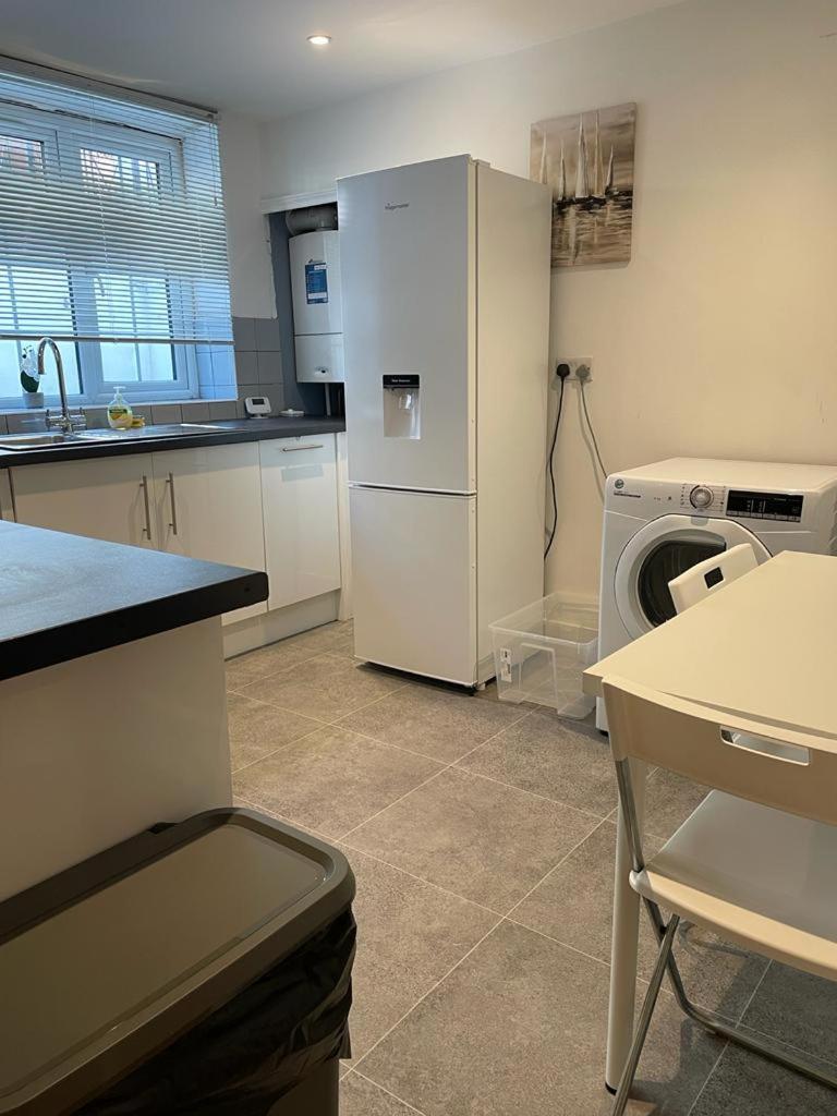 Comfy Private Bedrooms In Euston, Central لندن المظهر الخارجي الصورة